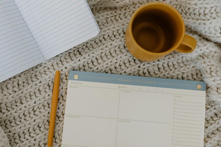 How to Set Realistic Weekly Goals for Personal and Professional Growth