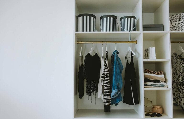 How to Store Seasonal Clothes Efficiently for a Clutter-Free Home