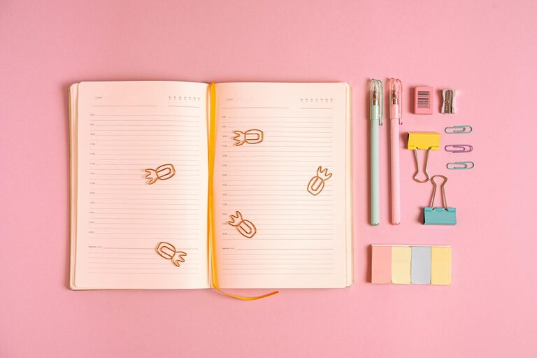 Beginner Guide to Bullet Journaling: Organize Your Life Creatively